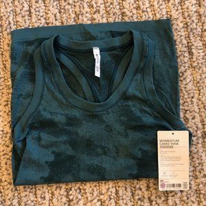 Athleta Momentum Tank (XS)